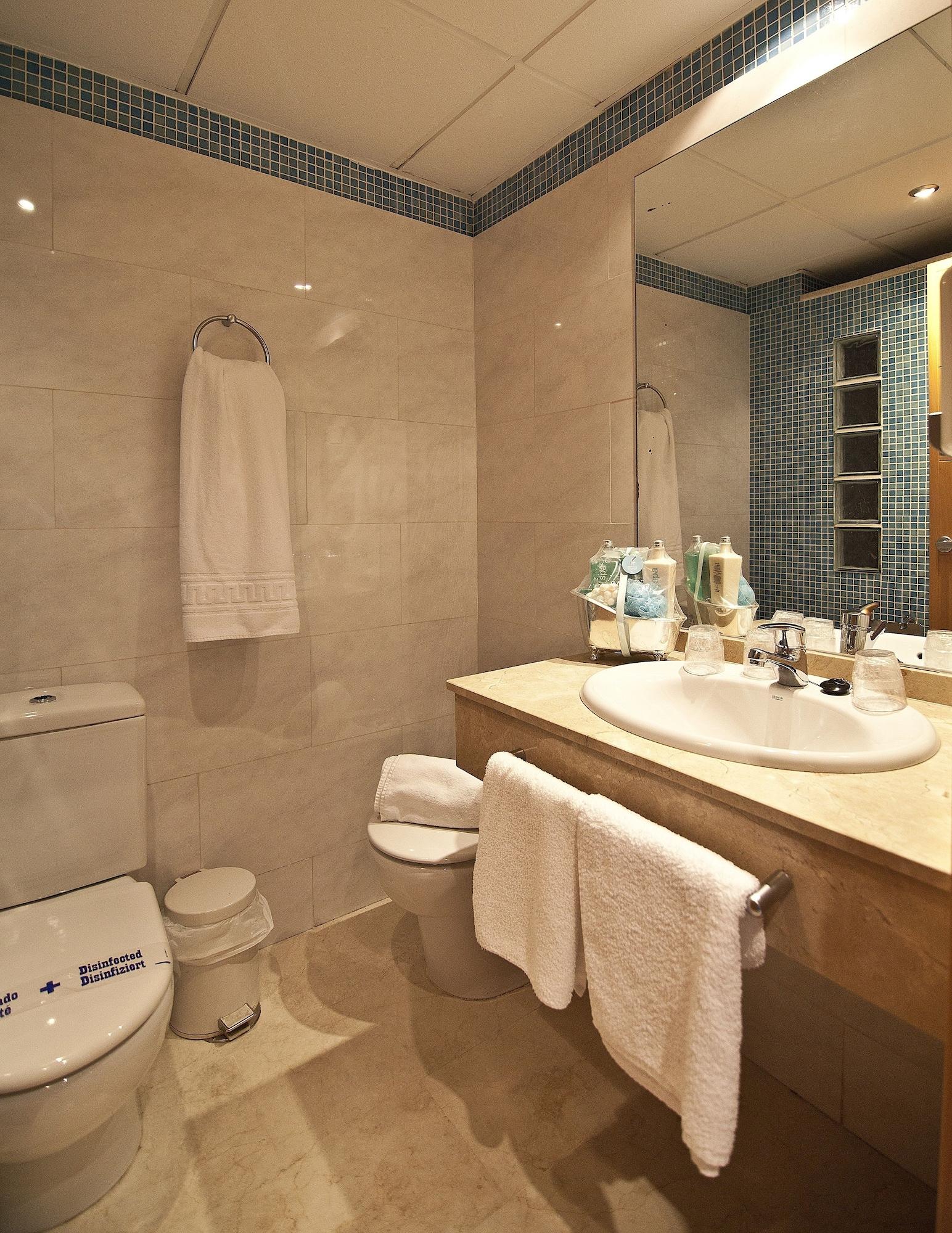 Hotel Tocina Business Альболоте Екстер'єр фото