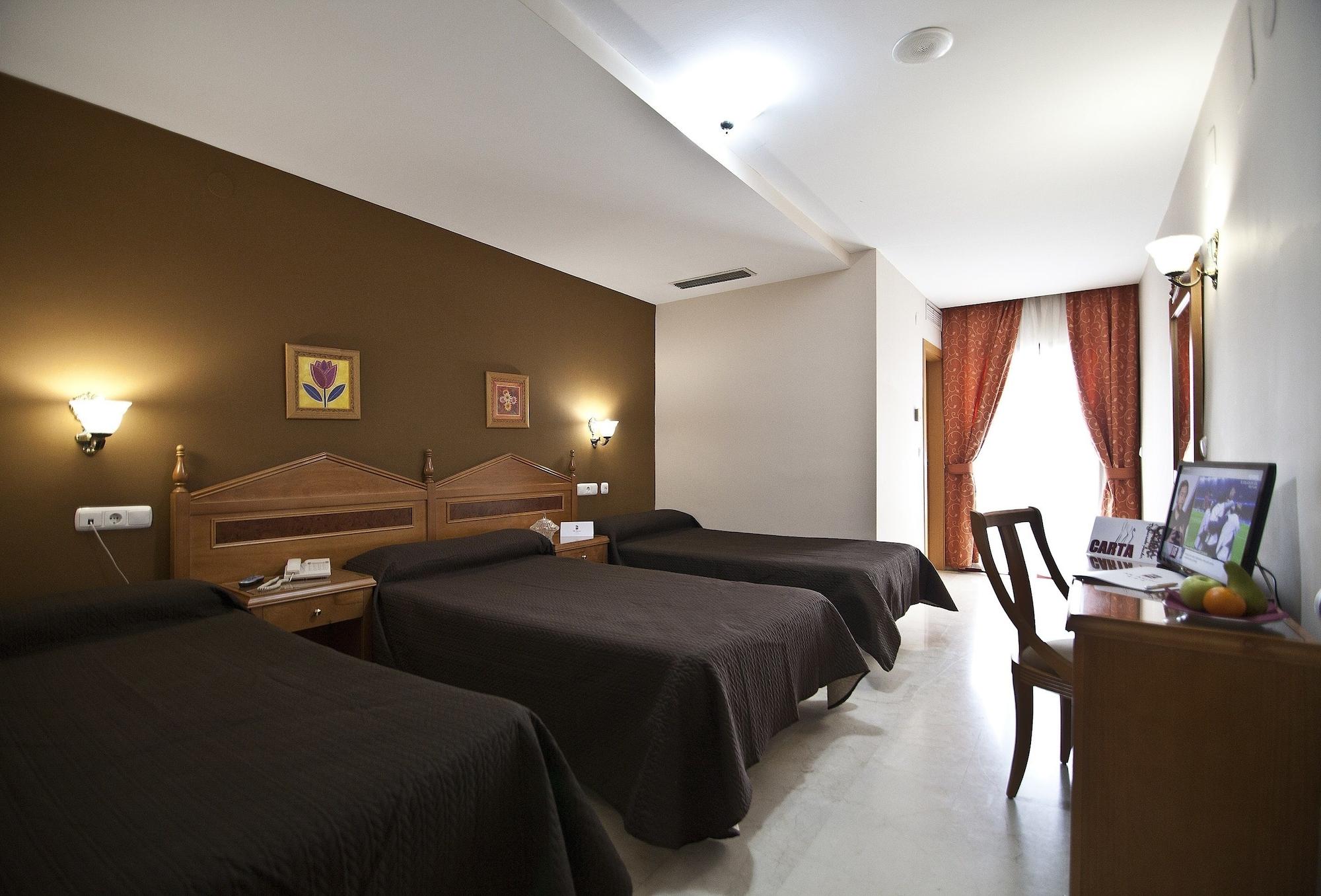 Hotel Tocina Business Альболоте Екстер'єр фото