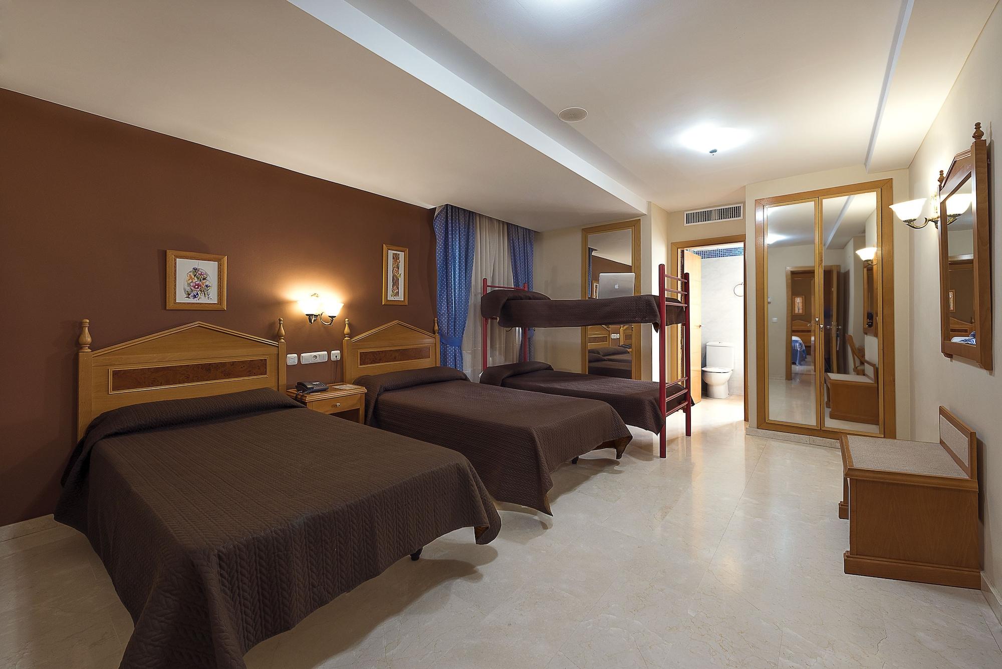 Hotel Tocina Business Альболоте Екстер'єр фото