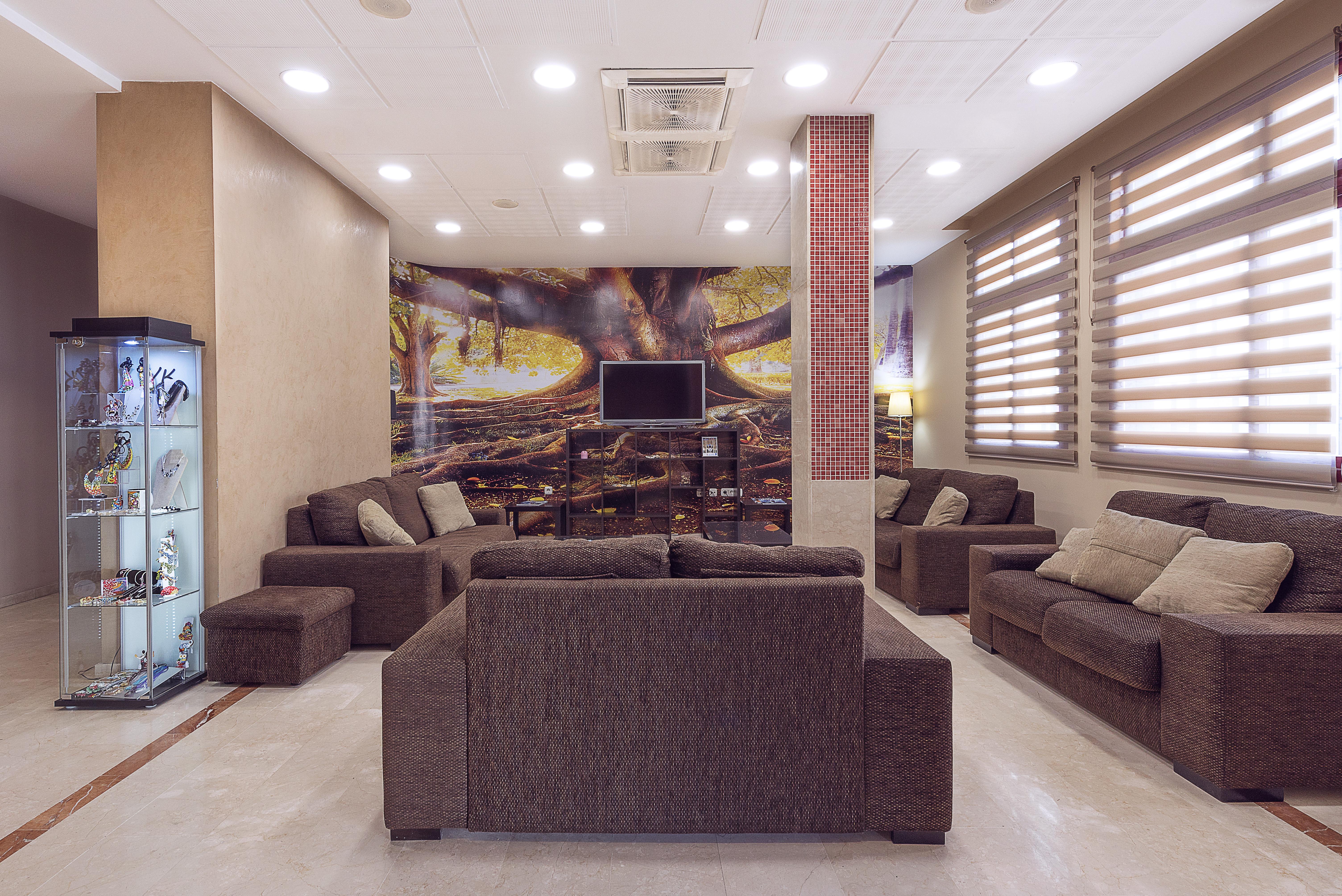 Hotel Tocina Business Альболоте Екстер'єр фото